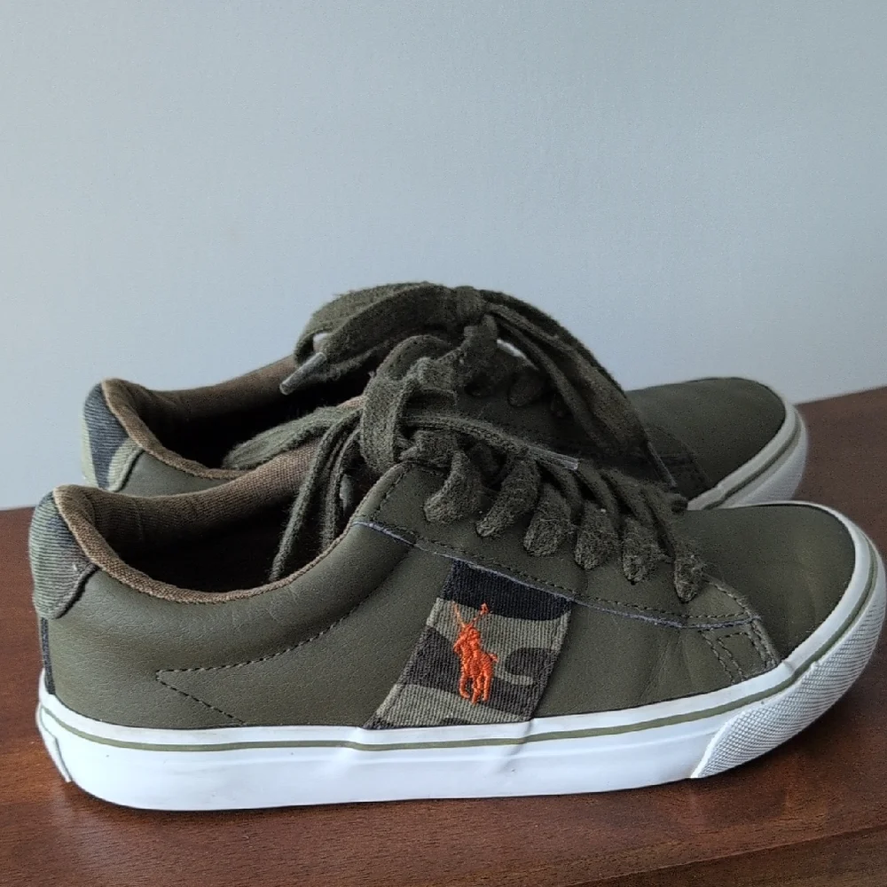 Polo by Ralph Lauren Kids Boys Olive Sneakers Size 2